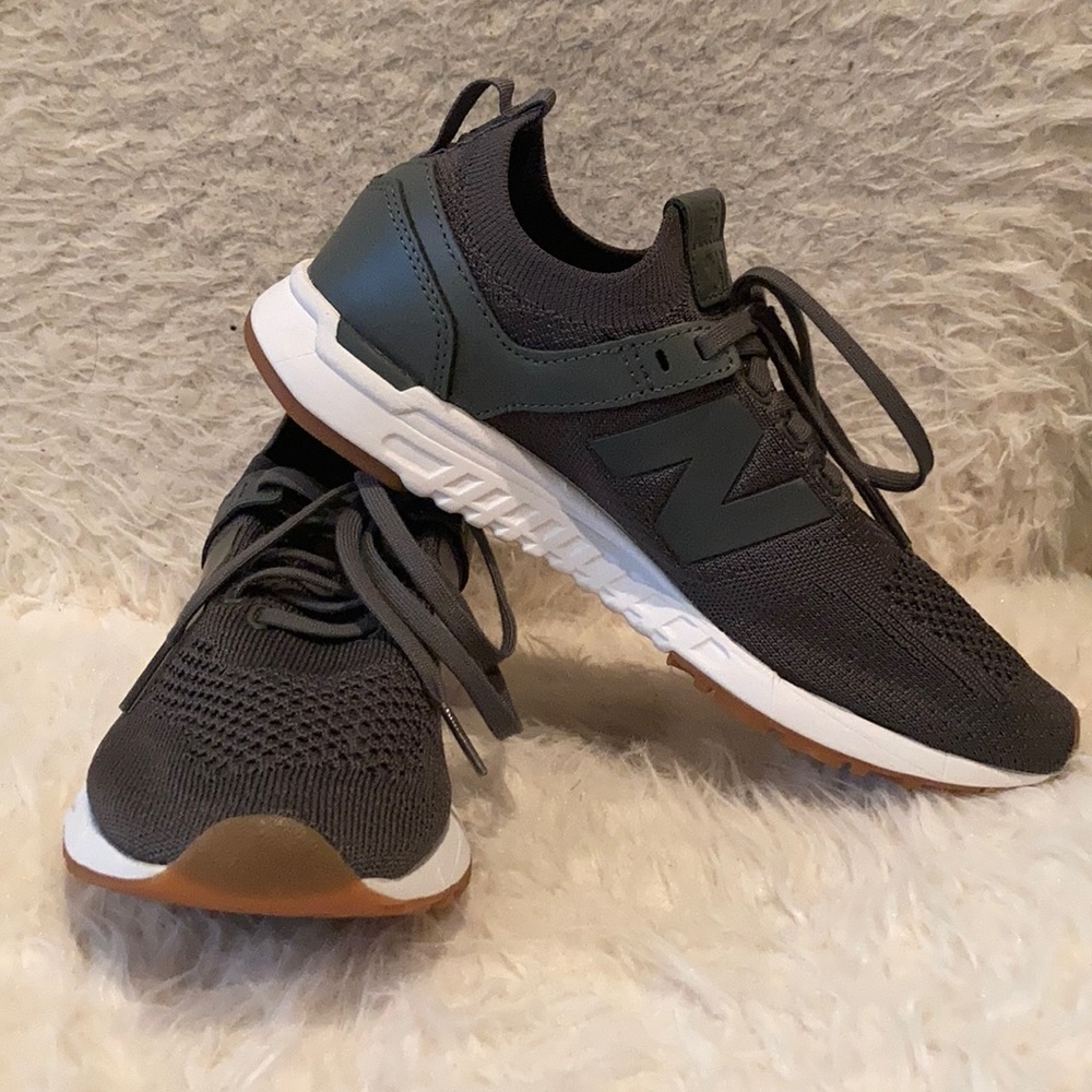 Women’s New Balance 247